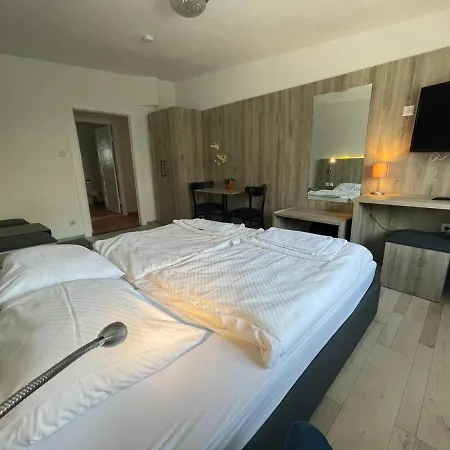 Pensjonat Der Kretaner 3*