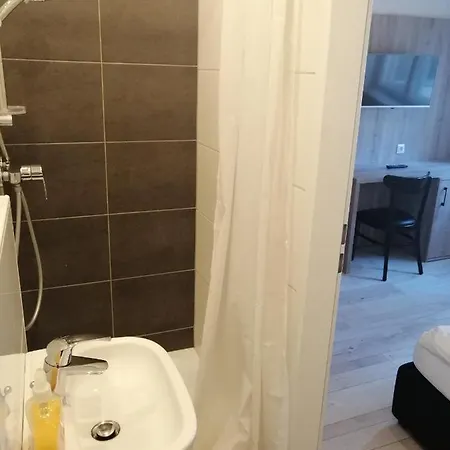 招待所 Der Kretaner 3*