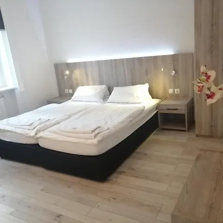 Der Kretaner 招待所