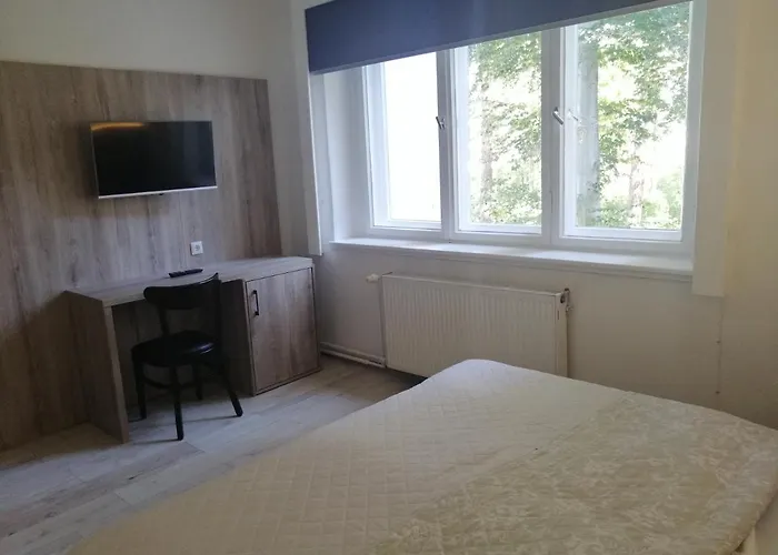 Der Kretaner בית הארחה